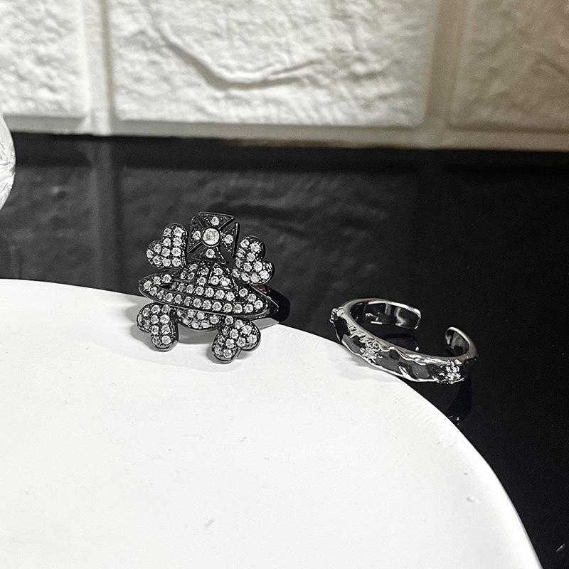 Niche Design Sense Retro Dark Zircon Skull Saturn Ring Full Of Diamonds Zircon Stacked High-End Ring