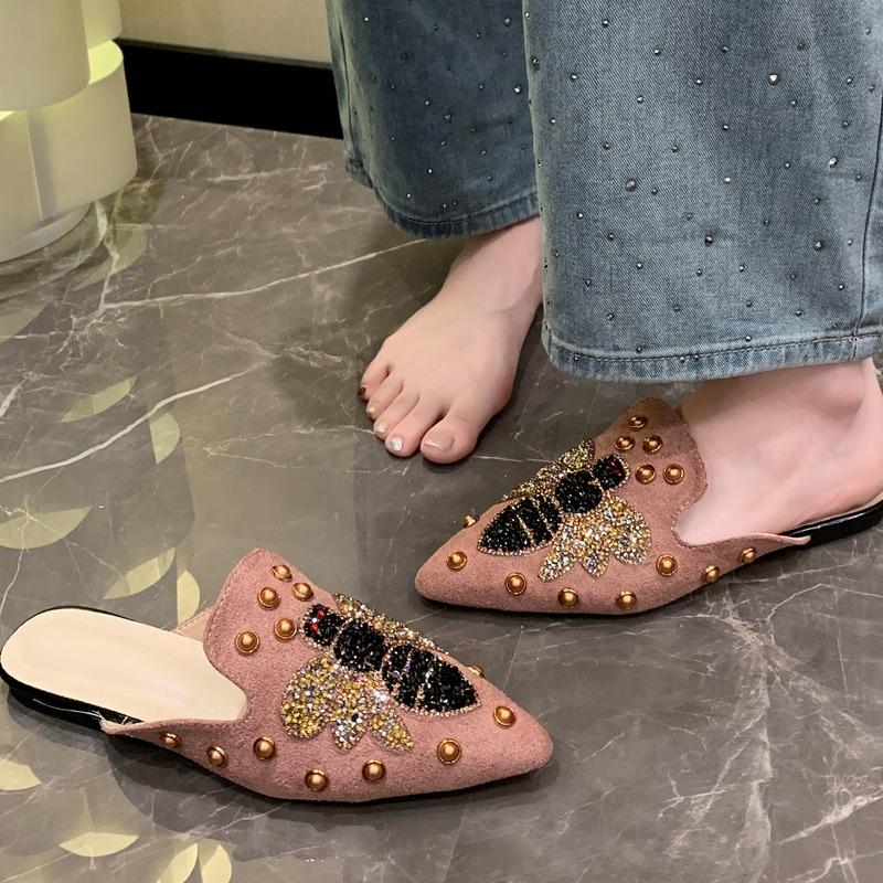 Модные женские тапочки Baotou, летняя женская обувь, повседневные плоские нескользящие мюли без застежек, модные женские тапочки с заклепками и острым носком