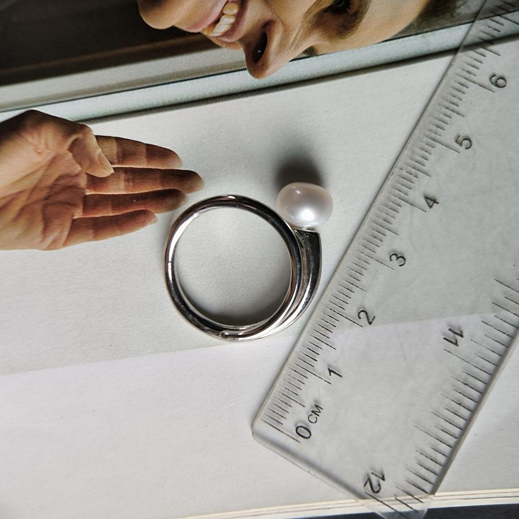 Серебряное кольцо с натуральным жемчугом, вес изделия 5,17 гр (2185024)