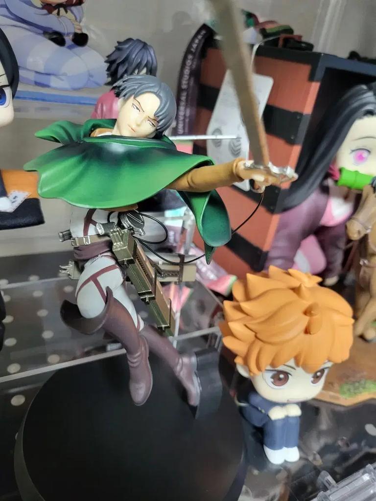 ATTACK ON TITAN Attack on Titan Sega Levi Premium Figure Used