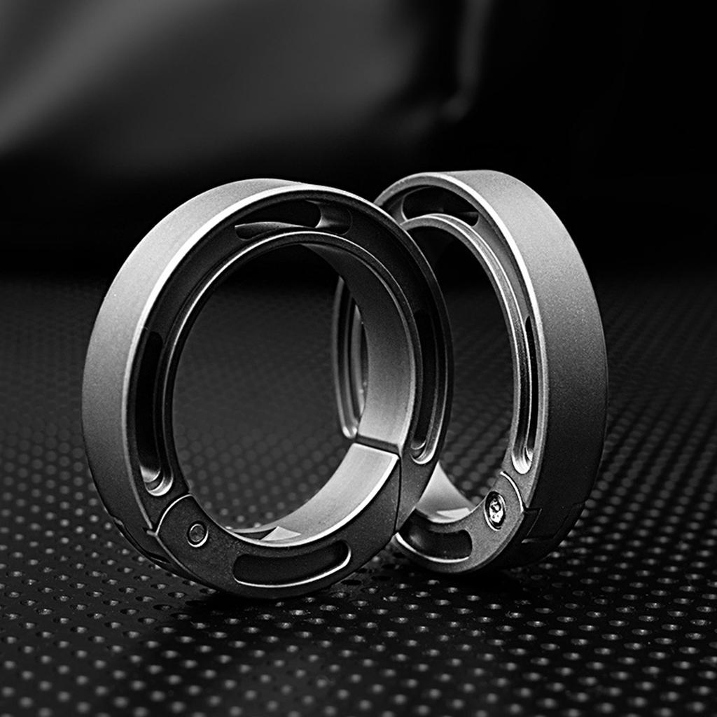 Брелок для ключей из титанового сплава для переноски рюкзака, маленькие круглые кольца для хранения ключей AntiLost