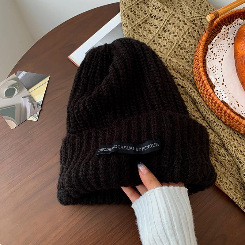 Elegant Cozy Winter Knit Hat For Women Warm Loose-fit Beanie In Trendy Colors
