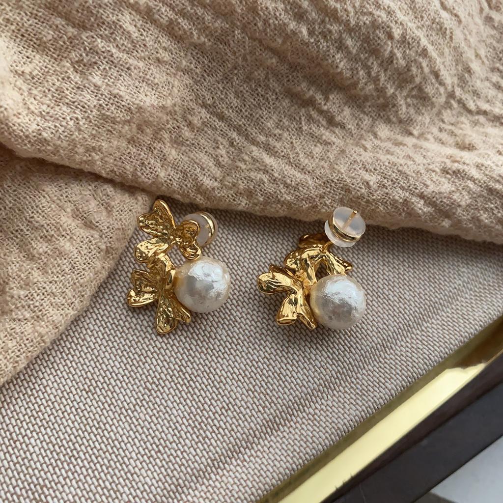 Niche Temperament Средневековые серьги-гвоздики Французские серьги Mori Fairy Ретро Изысканные высококачественные жемчужные серьги Женские