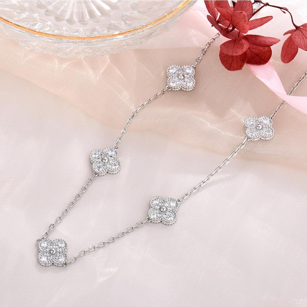 10-flower Lucky Four-leaf Clover Clavicle Chain Natural White Mother-of-pearl Necklace with Agate Accents