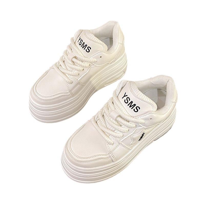 Европейские 2024 осень новые маленькие белые туфли женские платформа модные универсальные маффины повседневные увеличивающие рост круглый носок одинарные туфли кеды