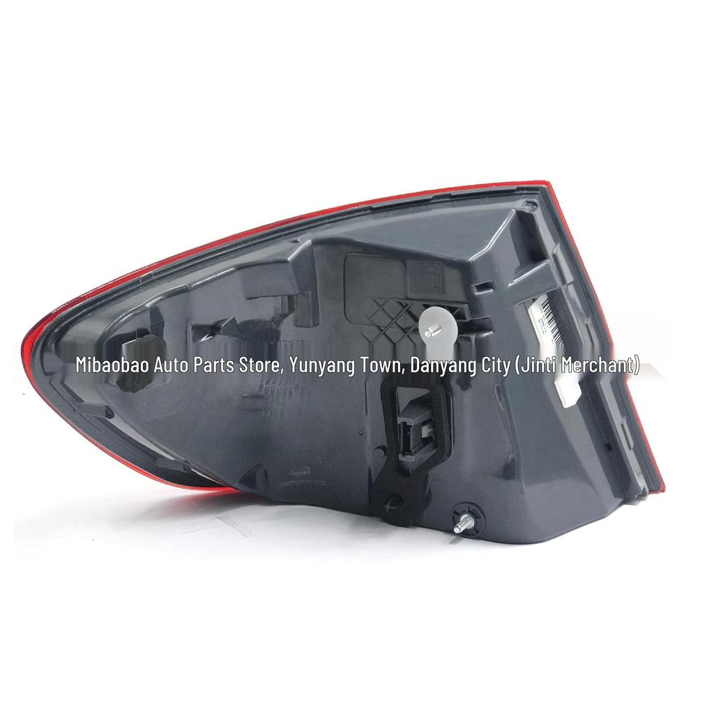 Совместимый задний фонарь для BMW 5 серии F10/F18 520LI 2011-2013 (Часть №. 63217203229/03230)