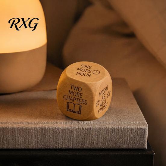 Bookish Daily Habit Tool Wooden Reading Decision Dice, 6-Sided Wood Engraved Quotes Prompt, Natural Literary Forming Charm, Fun Companion Book
