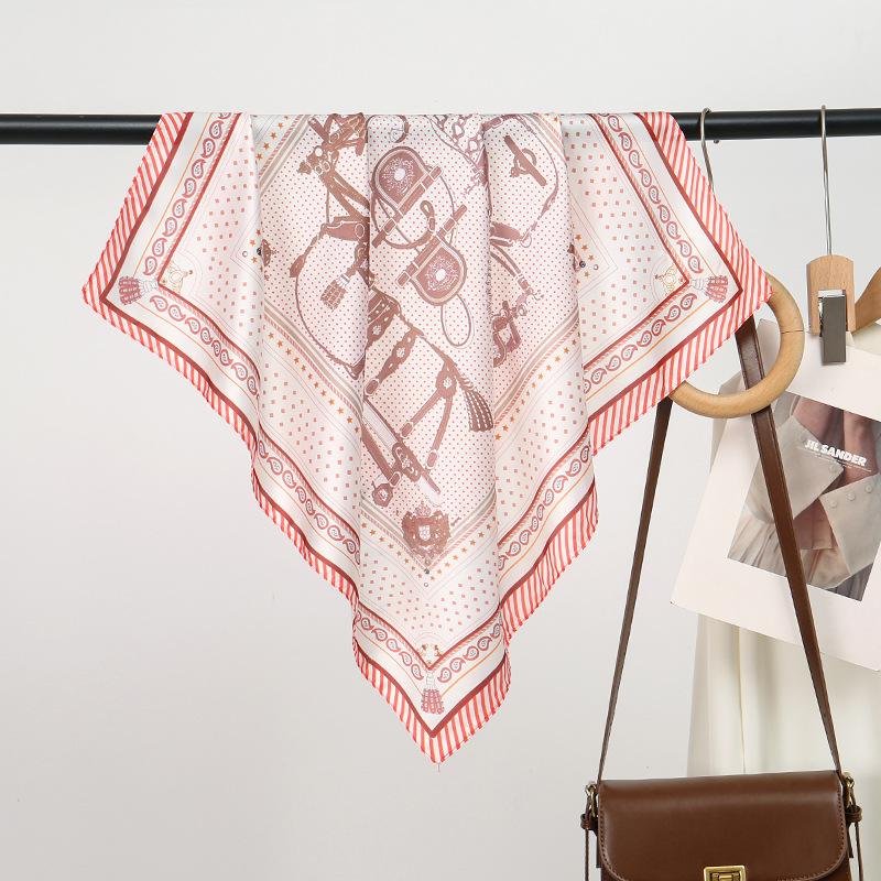 Skin-friendly chain simulation silk small square scarf breathable sunscreen scarf neck protection small scarf 71CM women's silk scarf