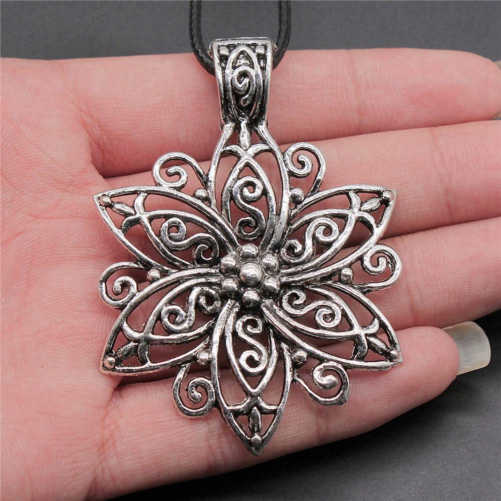 Креативное кожаное ожерелье-цепочка с металлическим кулоном в виде листа и цветка для женщин - Идеально для Дня святого Валентина