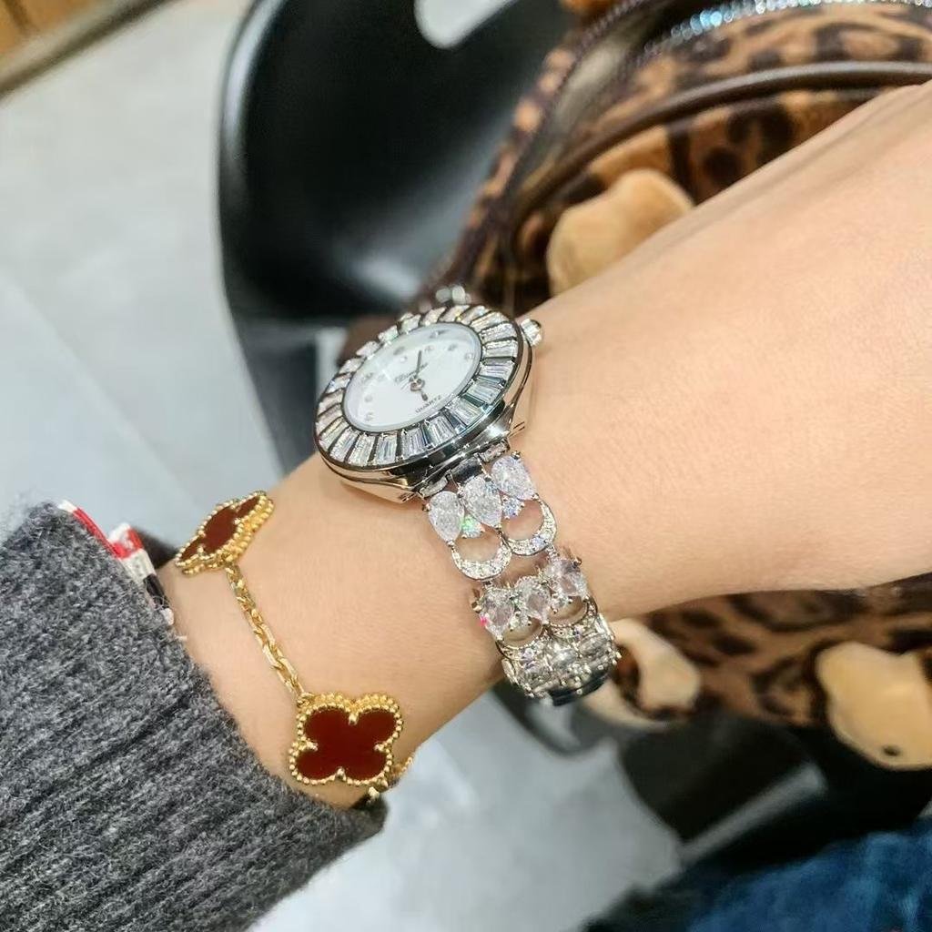 Full Diamond Bracelet Ladies Watch Hollow Strap Fashion Trend Small Disc Watch