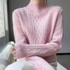 Женский толстый свитер с круглым вырезом из косы для осени/зимы