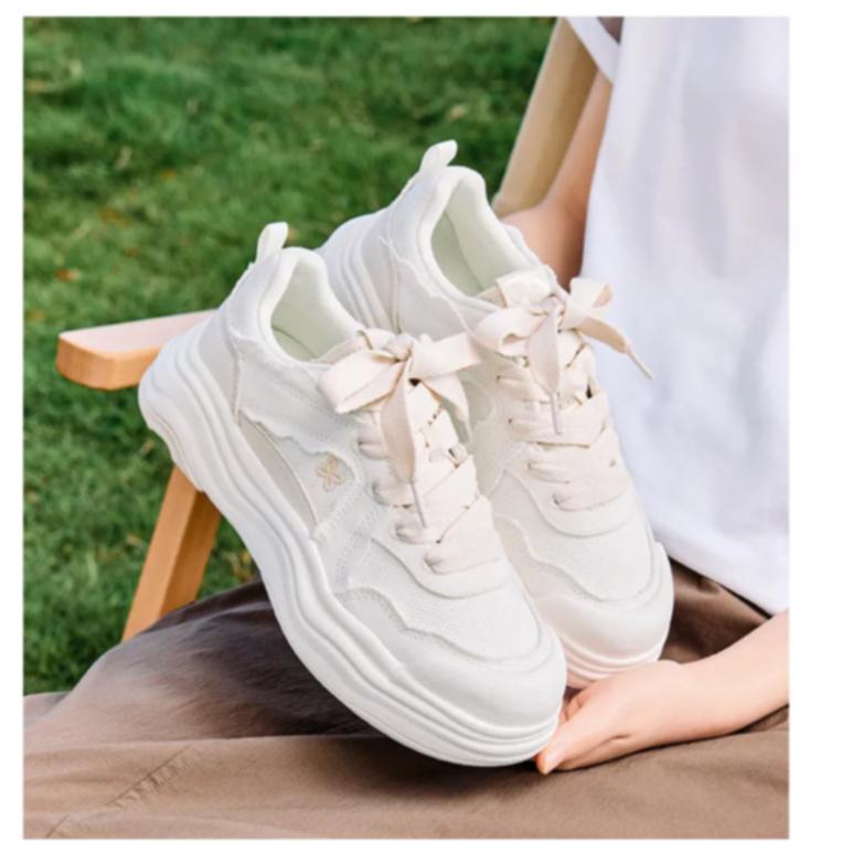 Anta Retro Casual Sneakers Women White Black Gray 122428060-1