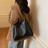 Вместительная ретро-портативная сумка через плечо 2025 года, модная новая сумка-тоут с карманом, женская большая сумка