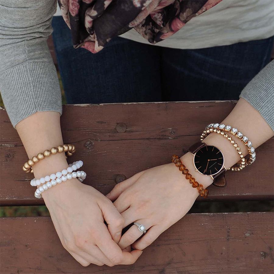 Women's Waterproof Quartz Watch with Leather Strap - Japanese Movement