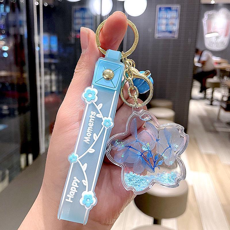 Очаровательный брелок для ключей с лепестками цветущей вишни для женщин - креативный кулон в виде школьного ранца Quicksand, милый подарок для пары