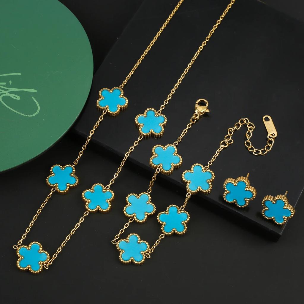 Hot Sale 3Pcs Stainless Steel 18k Gold-Plated Five-Leaf Flower Necklace Earrings Bracelet Zircon Set For Woman Zircon Clover