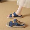 Тапочки женские летние 2025 новые модные универсальные удобные французские импортные пляжные сандалии на платформе