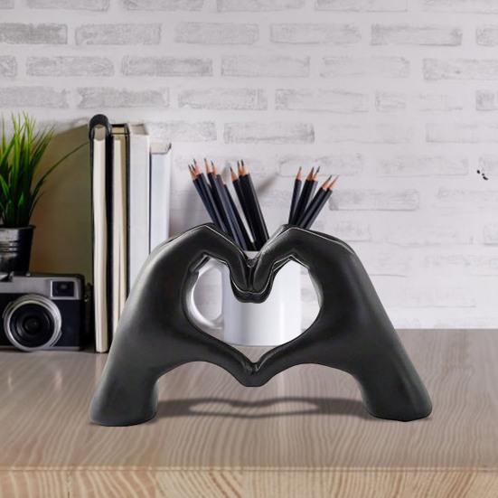 Love Heart Hand Figurine Heart-shaped Gesture Resin Statue Sculpture Home Office Wedding Party Desktop Decoration Ornament