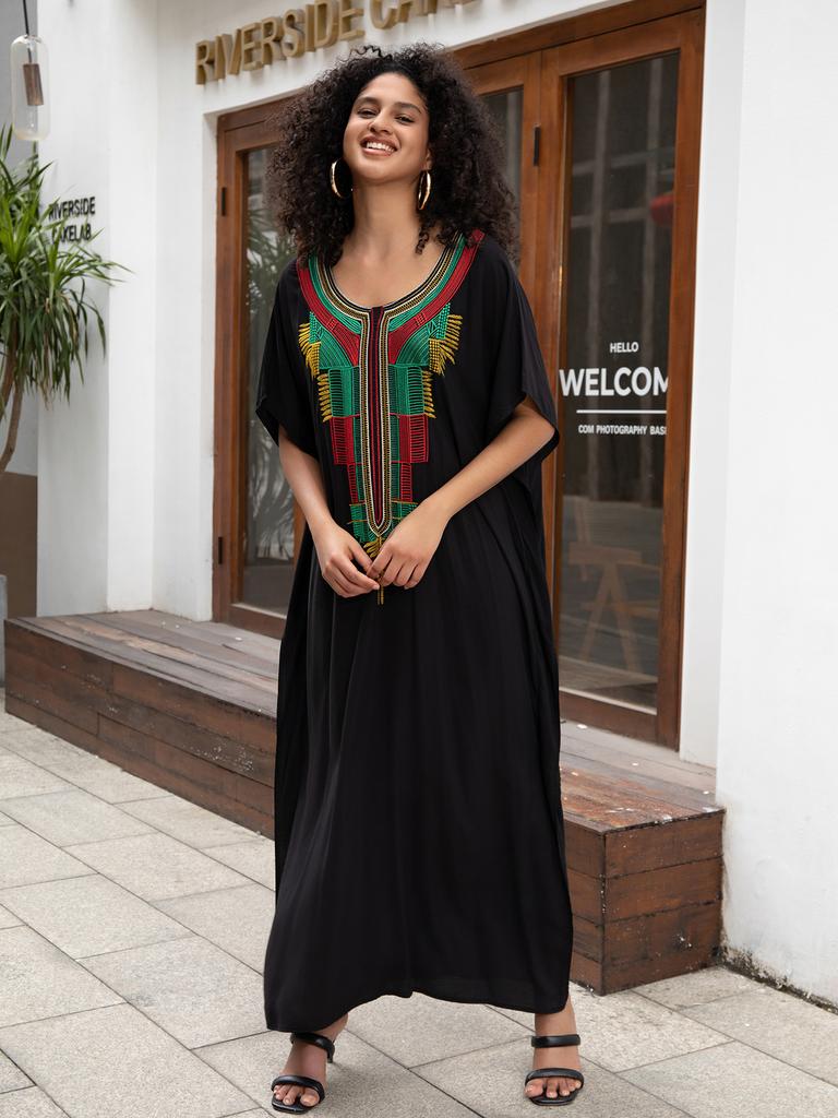 Beach Kaftans Black Embroidery Middle East Women Maxi Dresses Summer Holiday Bathing Suits