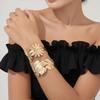 The Cold Metal Spliced Flower Open Bracelet Shell Bracelet Exudes A Sense of Luxury