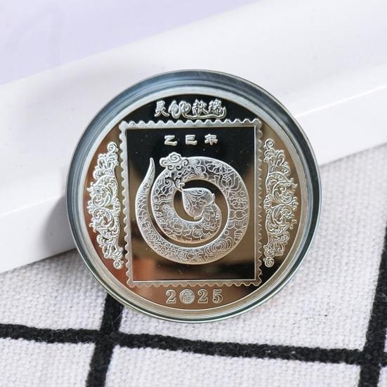 2025 Snake Commemorative Coin Chinese New Year Collectible Iron Coin Year of The Snake Badge Coin for Wealth And Good Luck