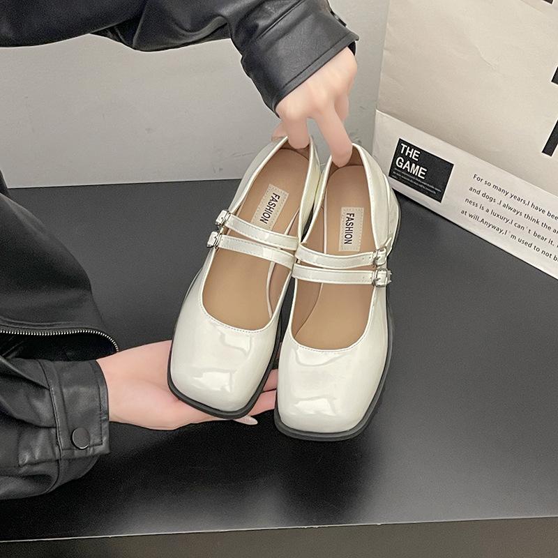 Модные нежные туфли Мэри Джейн с квадратным носком и неглубоким вырезом, женские новые темпераментные туфли на толстом каблуке в ретро-стиле, тренд