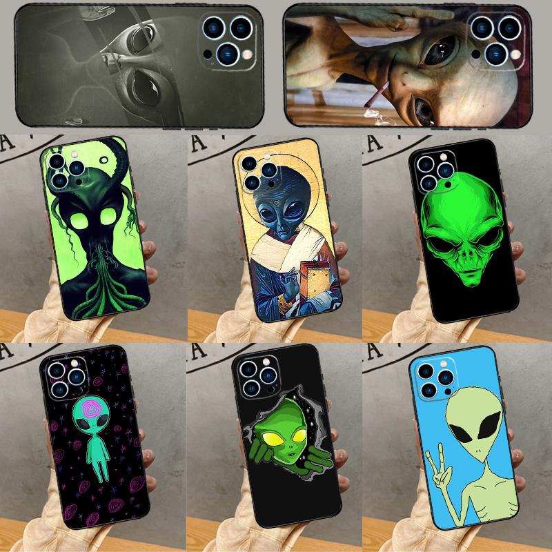 Alien Kawaii Art Phone Case For iPhone 16 Pro Max 14 13 12 11 15 Pro Max Plus 12 13 Mini XR 16e Funda Cover