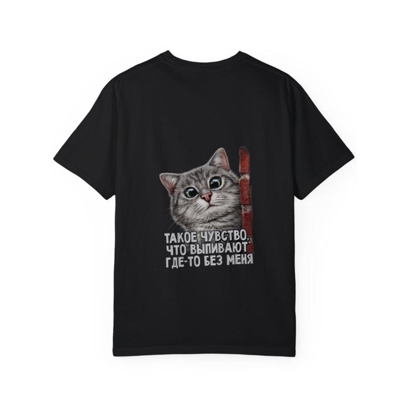 Белая футболка с принтом кошки и текста для повседневной носки