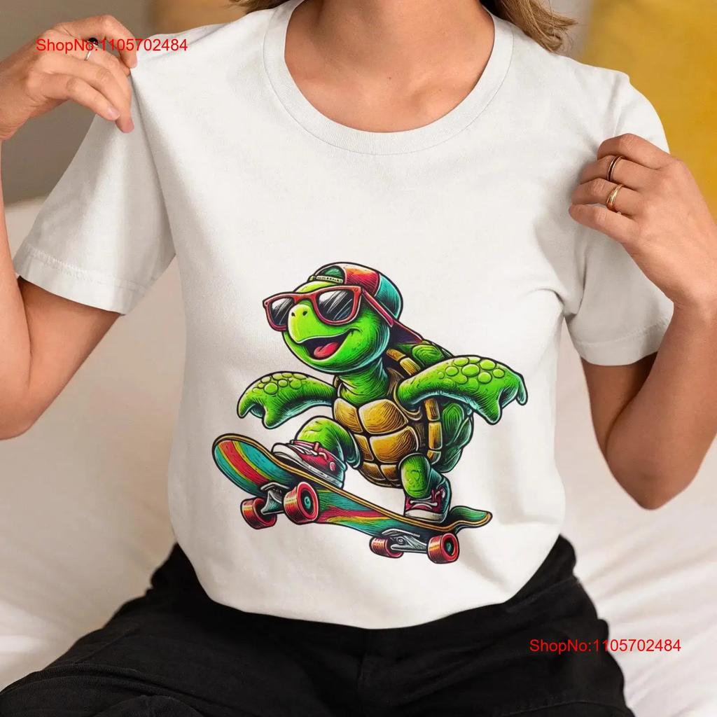 Cool Skateboarding Turtle T Shirt Funny Cartoon Retro Skateboard Design Animal Lover Top Idea vintage Washed Versatile fashion
