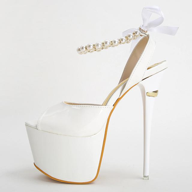 Пикантные белые сандалии на платформе с бусинами на очень высоком каблуке 16 см, женские модные женские модельные туфли с открытым носком и бантом, туфли-лодочки