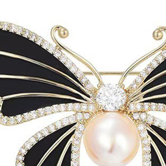 Женская брошь в форме бабочки с искусственным жемчугом и стразами, декорирующая капающее масло, противоскользящий костюм