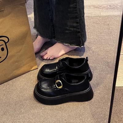 Женские туфли лоферы на кожаной платформе 2025 весна и лето новая популярная обувь для увеличения роста маленький британский стиль маленькие кожаные туфли одинарная обувь