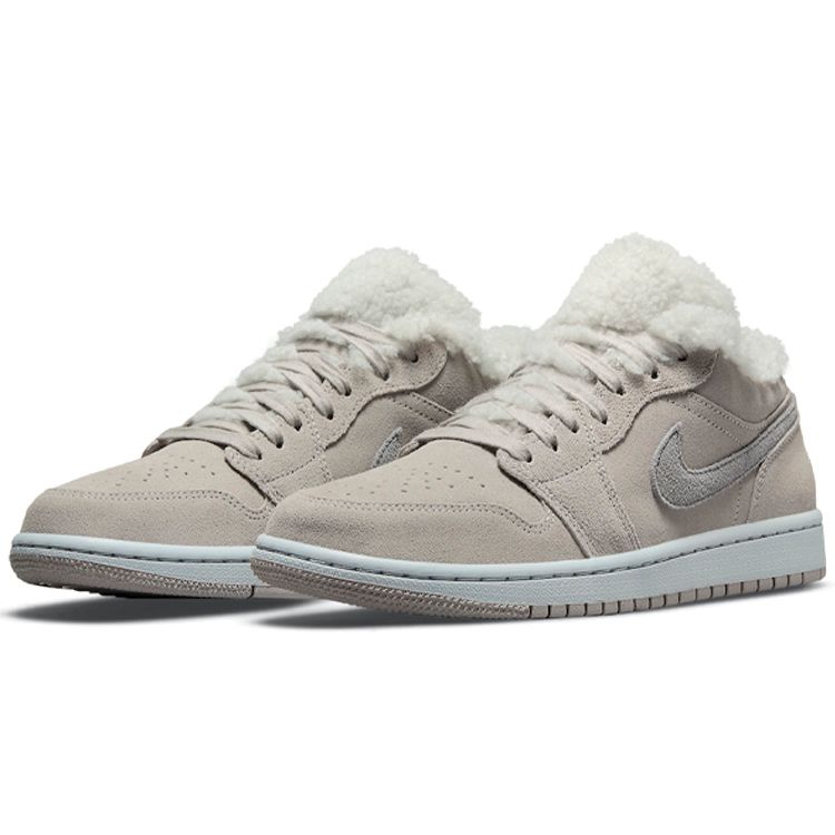 Женские кроссовки Air Jordan 1 Low SE Sherpa Fleece Grey College-Grey Particle-Grey DO0750-002