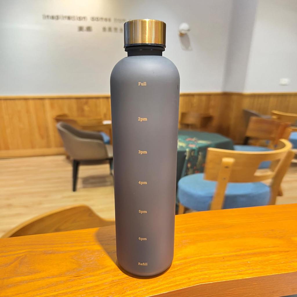 of resin also used in medical 1 liter water bottle 1000ml water bottle Fashionable simple style Sports water bottle Plastic water bottle Tritan