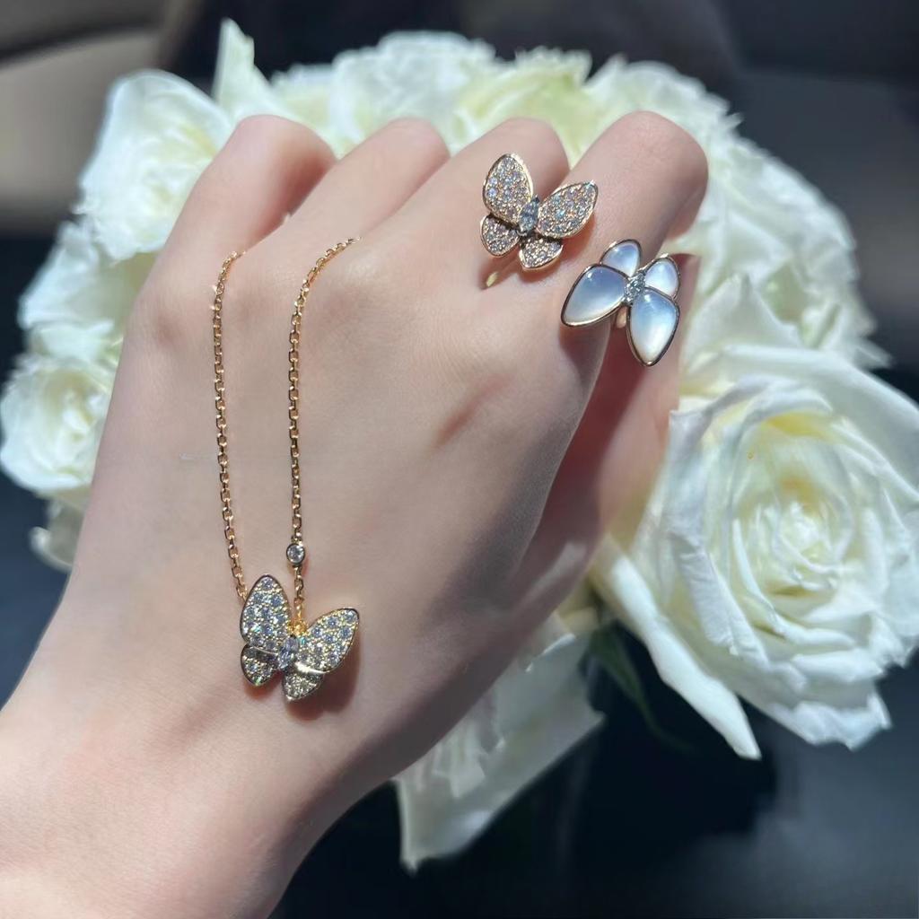 Ожерелье Бабочка Белое Перламутровое Голубое Бирюзовое Универсальное Женское Ожерелье