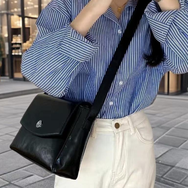 New Niche Design Retro Large Capacity Briefcase Textured Commuter Crossbody Simple Messenger Bag