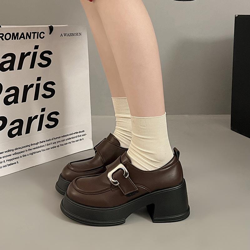 Британский темперамент, туфли на платформе, кожаные, женские, новинка 2025 года, осень-зима, черные с юбкой, универсальные туфли Мэри Джейн