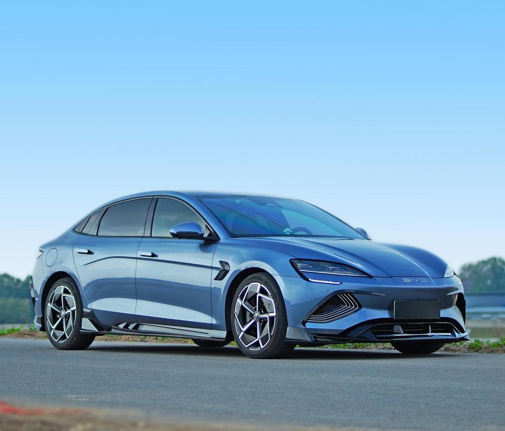 Комплект стайлинга передней и задней части BYD Seal EV, модель DC: Боковой порог, Передний сплиттер-губа, Задний спойлер, Яркая полоса