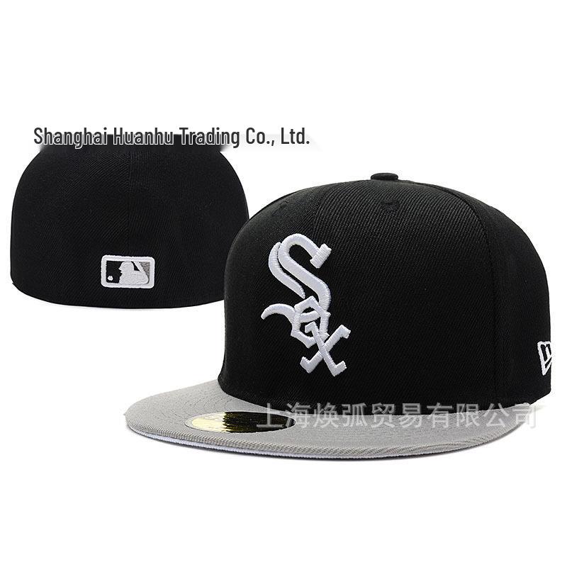 Бейсболка с вышивкой Chicago White Sox MLB с плоским козырьком