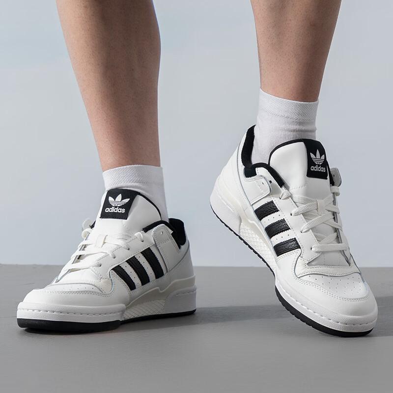 adidas Кроссовки для повседневной носки для мужчин и женщин