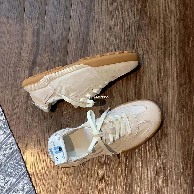 Туфли для женщин с круглым носком Корейская женская обувь на шнуровке Дизайнерская роскошь H Walking A Light Оригинальная высококачественная распродажа Эстетическая