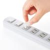 SANWA SUPPLY Защитные заглушки для розеток, упаковка 100 шт., 2-контактные, (TAP-CAP2P100)