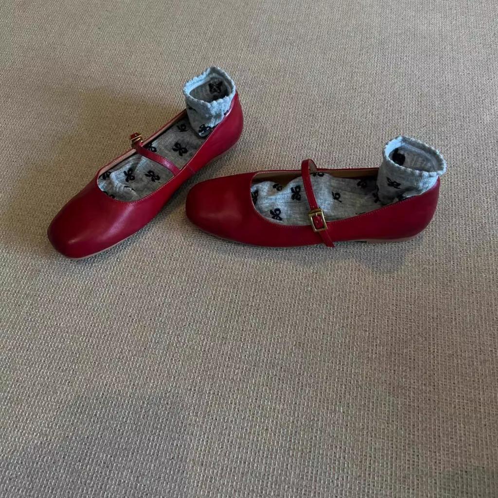 Туфли корейской дочери из овчины в стиле ретро на одной пуговице красного цвета, балетки Мэри Джейн, туфли на плоской подошве для поездок на работу