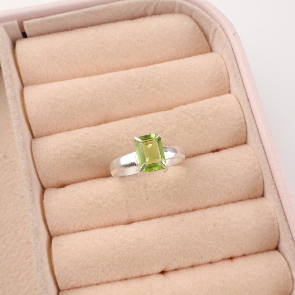 Green Peridot Gemstone 925 Sterling Silver Jewelry Birthstone Ring Gift For Her RR-30-5