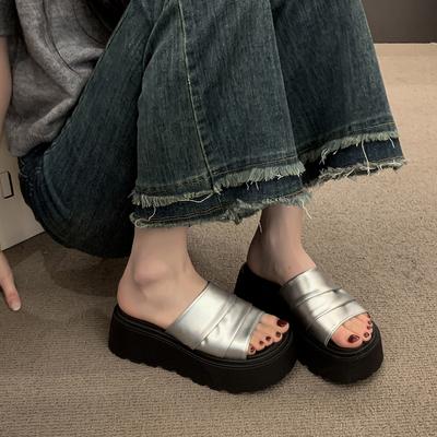 Женская обувь – Сандалии