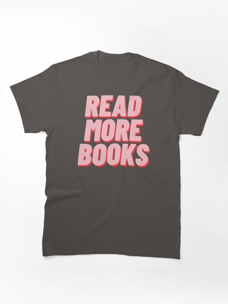 Worms READ MORE BOOKS Classic T-Shirt