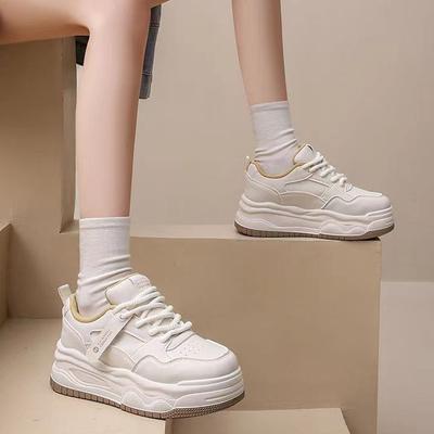 Белые туфли для увеличения роста, универсальные повседневные спортивные туфли для пап, женские весенние белые туфли на толстой подошве для студентов