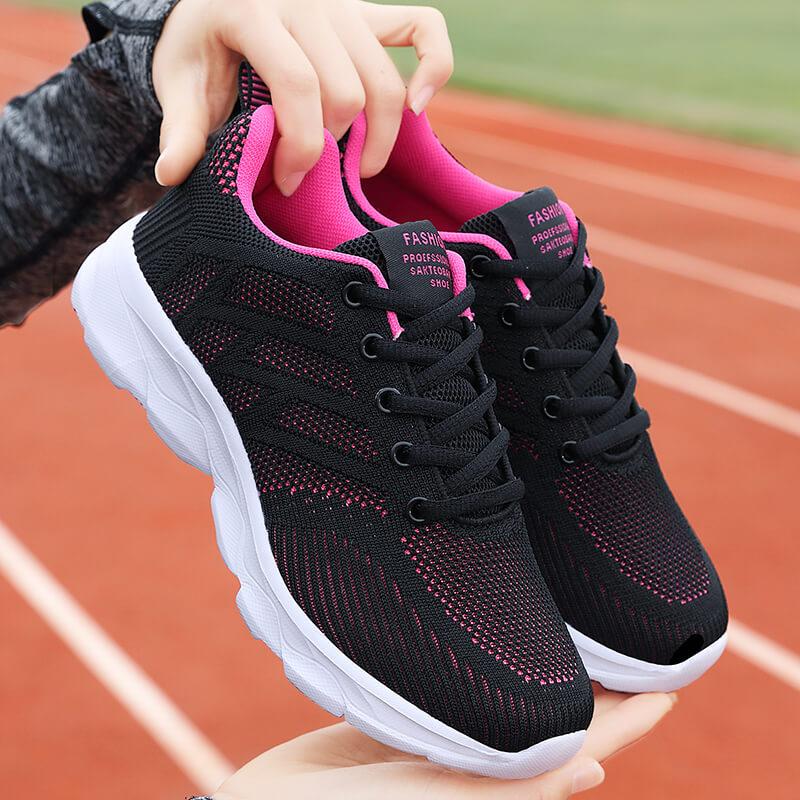 Sports Women Casual Shoes Fashionable Breathable Walking Mesh Flat Running Shoes New Lace-up Sneakers Whtie Black Soft Sole Ligh
