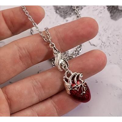 1 шт. Модное мужское ожерелье - готический стиль, сплав, подвеска в виде летучей мыши и красного сердца, уникальное преувеличение на Хэллоуин, любители ретро-панка и авангарда