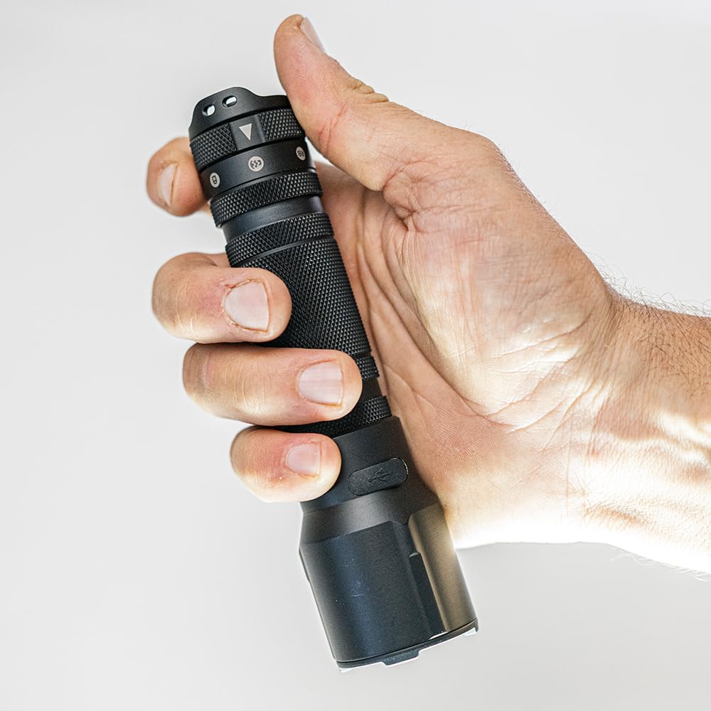 Ledlenser TT3R Тактический Перезаряжаемый 1900 Регулируемый IP68 Гарантия с Продуктом Фонарик, Светодиод, Люмены, Фокус, USB-C, Водонепроницаемый, 7-летний